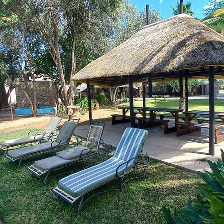Ombinda Country Lodge Outjo Bagian luar foto
