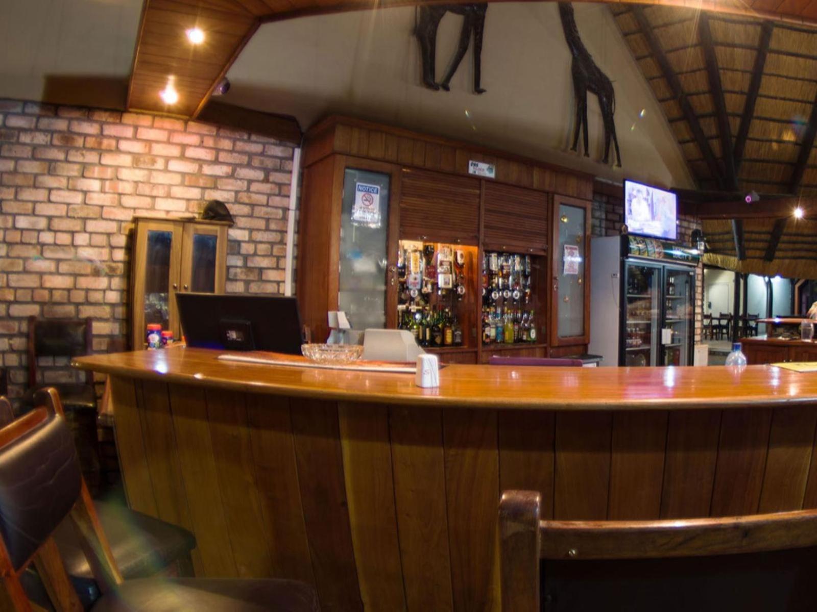 Ombinda Country Lodge Outjo Bagian luar foto