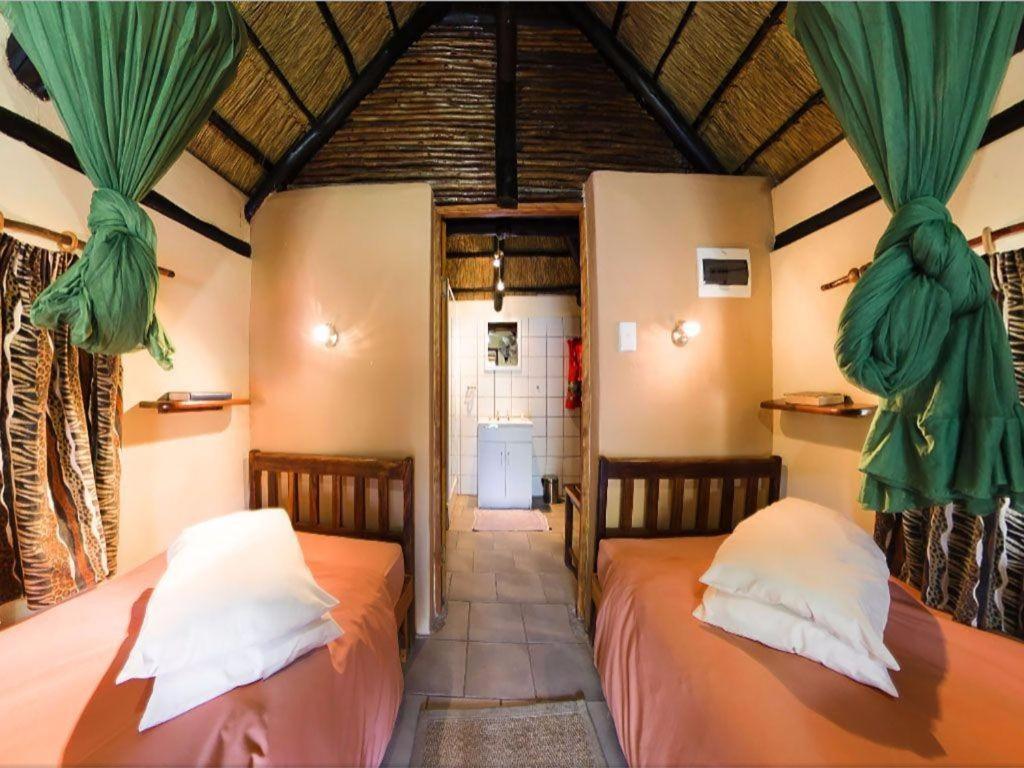 Ombinda Country Lodge Outjo Ruang foto